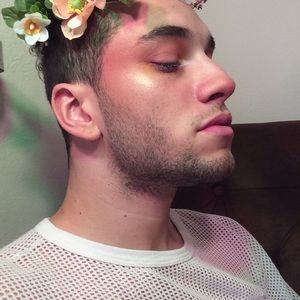 Meet your Posher, Colby